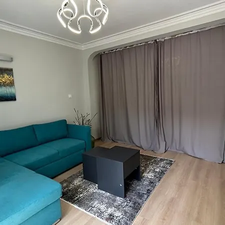 Cozy Brand New With Air Conditioner And Garden View